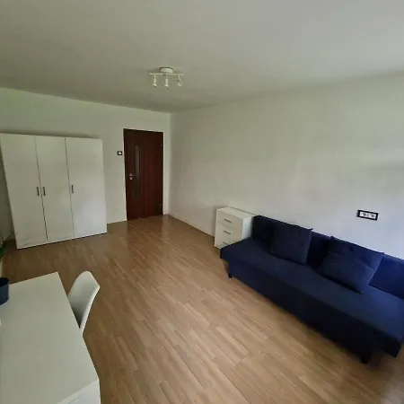 Mieszkanie Modrzewiowa Apartment *